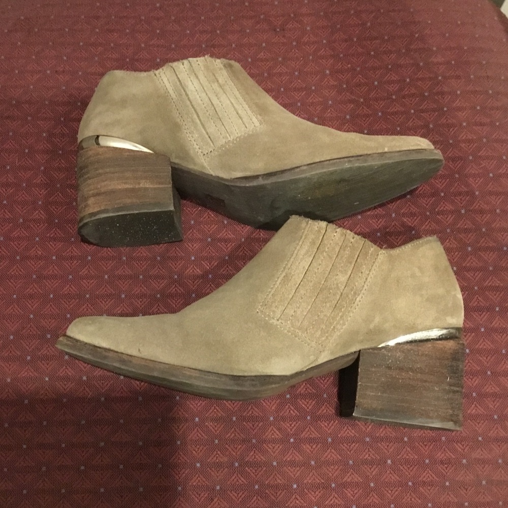 Steve Madden Taupe Suede Ankle Booties